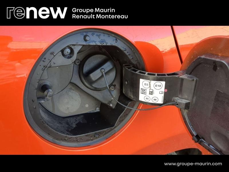 Photo 10 de l’annonce de RENAULT Clio d’occasion à vendre à VARENNES SUR SEINE