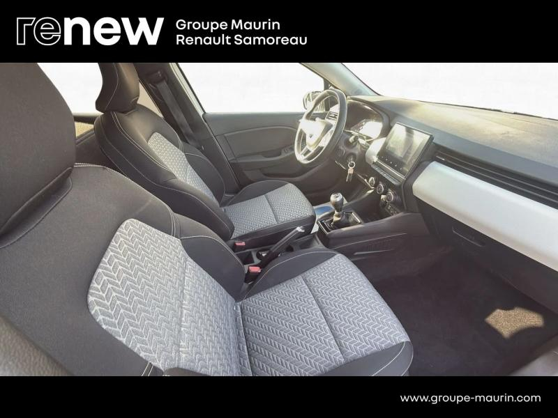 Photo 14 de l’annonce de RENAULT Clio d’occasion à vendre à SAMOREAU