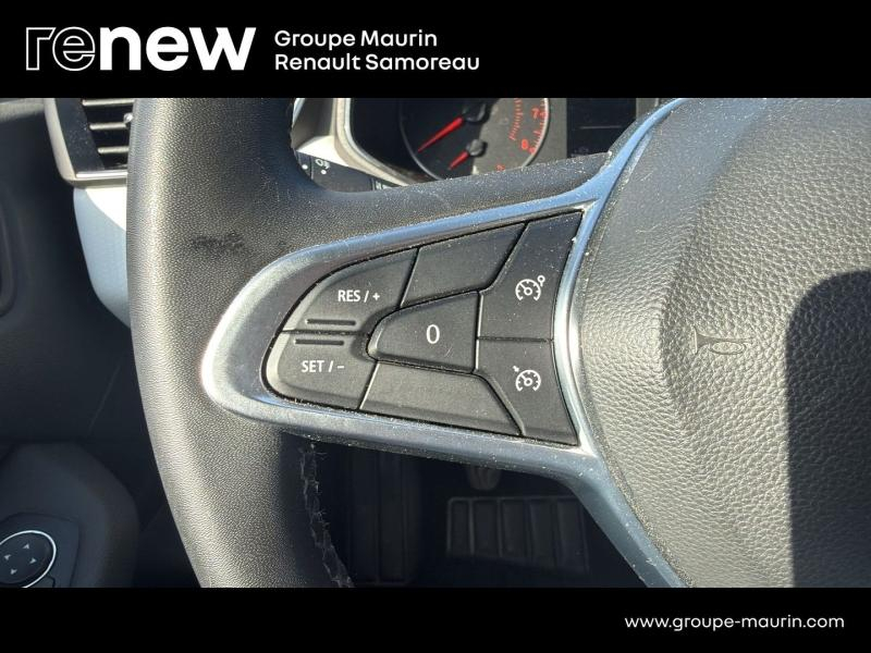 Photo 17 de l’annonce de RENAULT Clio d’occasion à vendre à SAMOREAU