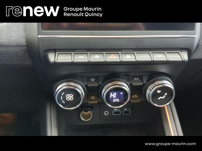 Photo 18 de l’annonce de RENAULT Clio d’occasion à vendre à QUINCY-SOUS-SÉNART