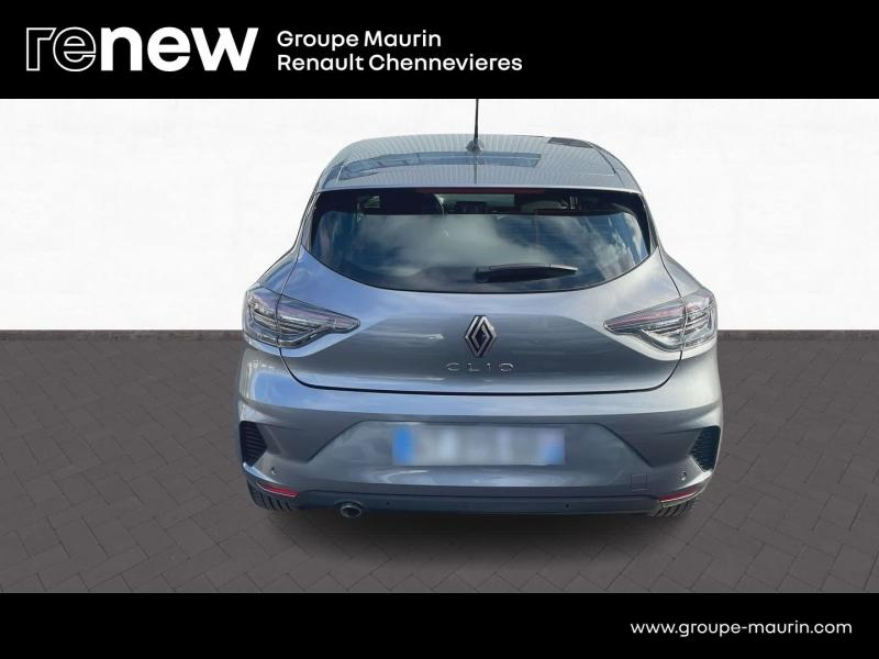 Photo 6 de l’annonce de RENAULT Clio d’occasion à vendre à CHENNEVIÈRES-SUR-MARNE