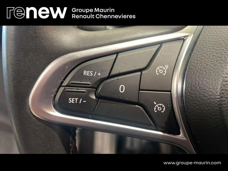 Photo 16 de l’annonce de RENAULT Clio d’occasion à vendre à CHENNEVIÈRES-SUR-MARNE