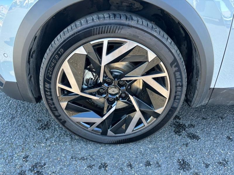 Photo 9 de l’annonce de RENAULT  d’occasion à vendre à CHENNEVIÈRES-SUR-MARNE