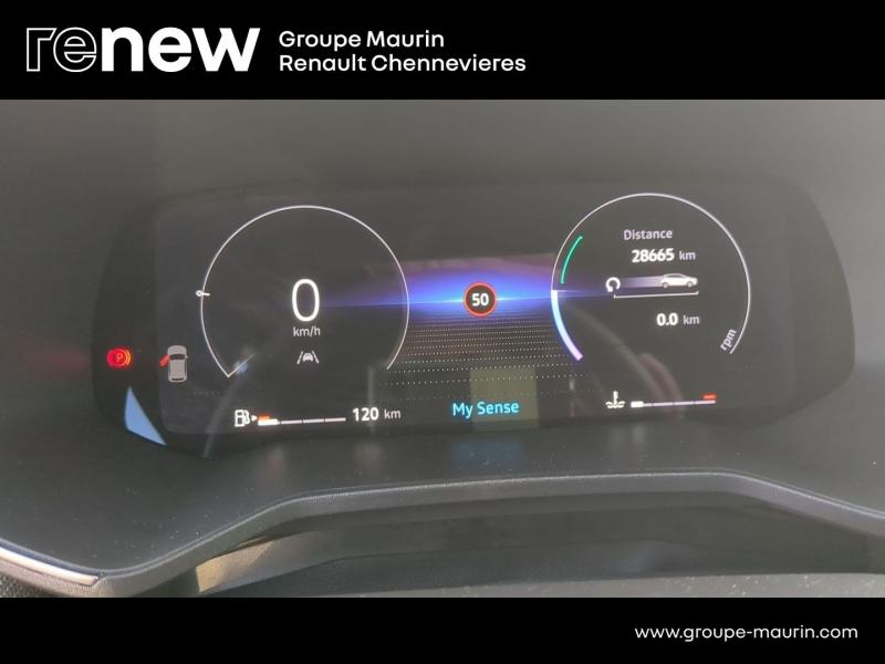 Photo 20 de l’annonce de RENAULT Clio d’occasion à vendre à CHENNEVIÈRES-SUR-MARNE