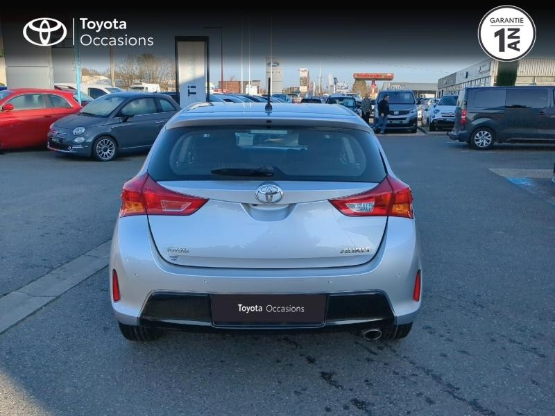 Photo 4 de l’annonce de TOYOTA Auris d’occasion à vendre à CHARMEIL