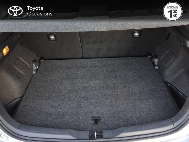 Photo 10 de l’annonce de TOYOTA Auris d’occasion à vendre à CHARMEIL