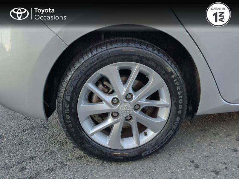 Photo 16 de l’annonce de TOYOTA Auris d’occasion à vendre à CHARMEIL
