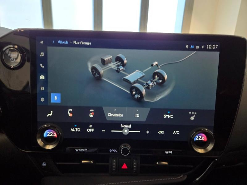 Photo 9 de l’annonce de LEXUS NX d’occasion à vendre à AUBIÈRE