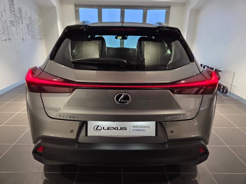 Photo 18 de l’annonce de LEXUS UX d’occasion à vendre à AUBIÈRE