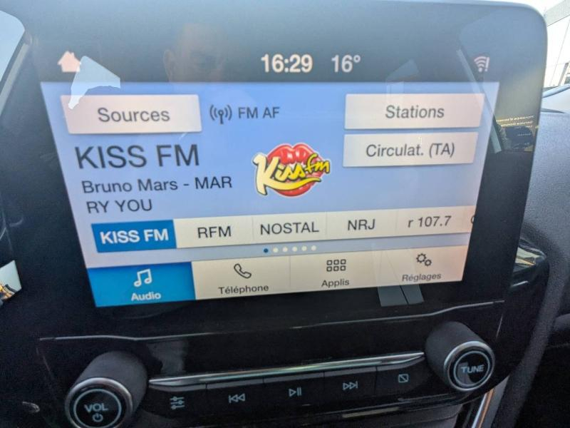 Photo 17 de l’annonce de FORD Fiesta d’occasion à vendre à FRÉJUS