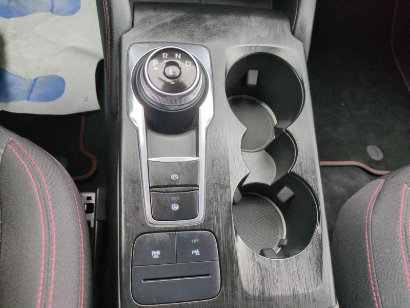 Photo 12 de l’annonce de FORD Kuga d’occasion à vendre à NÎMES