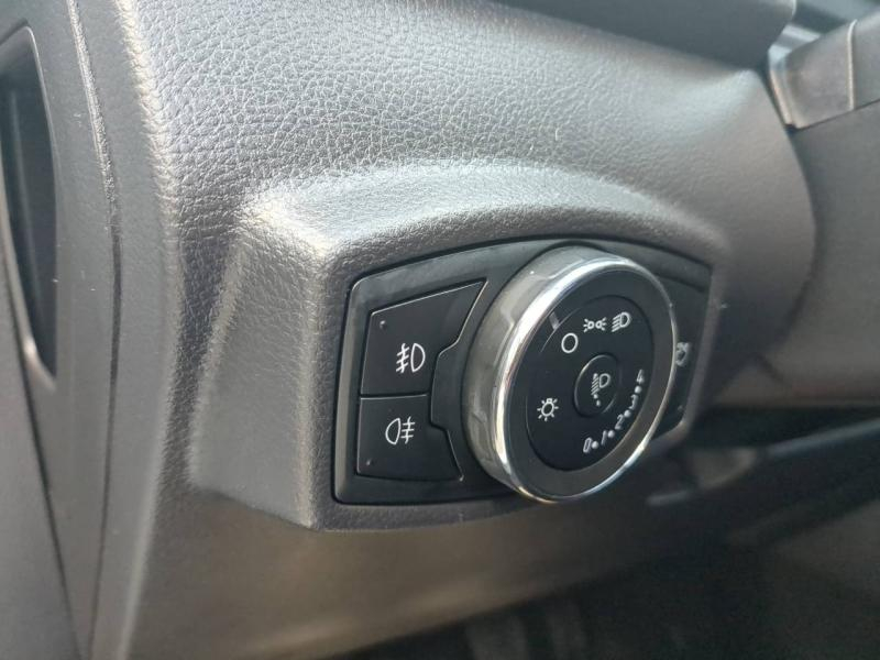 Photo 14 de l’annonce de FORD Ka+ d’occasion à vendre à ARLES