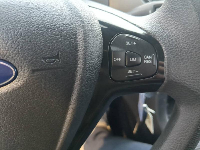 Photo 16 de l’annonce de FORD Ka+ d’occasion à vendre à ARLES