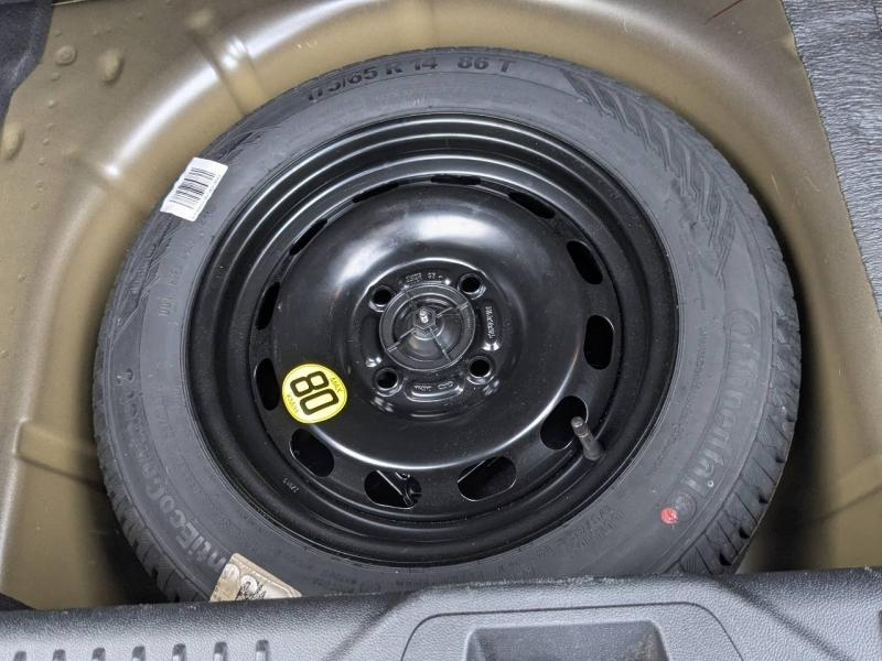 Photo 10 de l’annonce de FORD Fiesta d’occasion à vendre à AIX-EN-PROVENCE