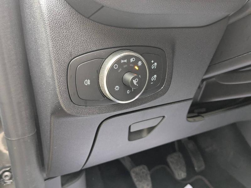 Photo 11 de l’annonce de FORD Fiesta d’occasion à vendre à AIX-EN-PROVENCE