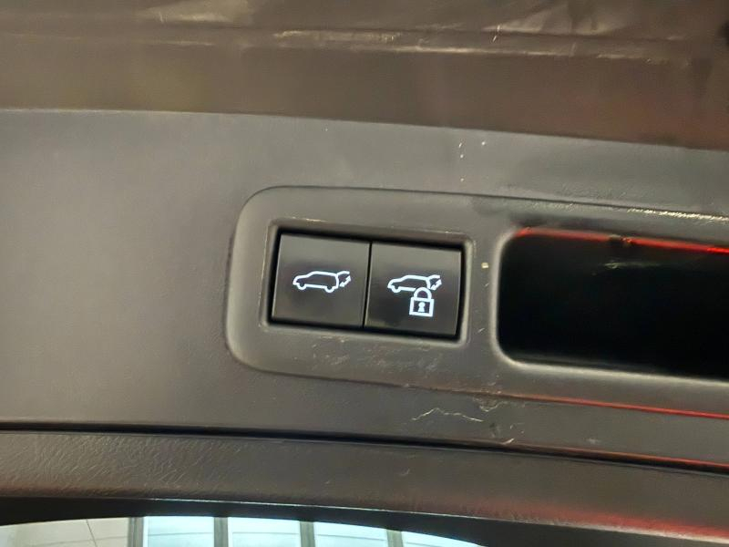 Photo 11 de l’annonce de LEXUS UX d’occasion à vendre à MONTFAVET