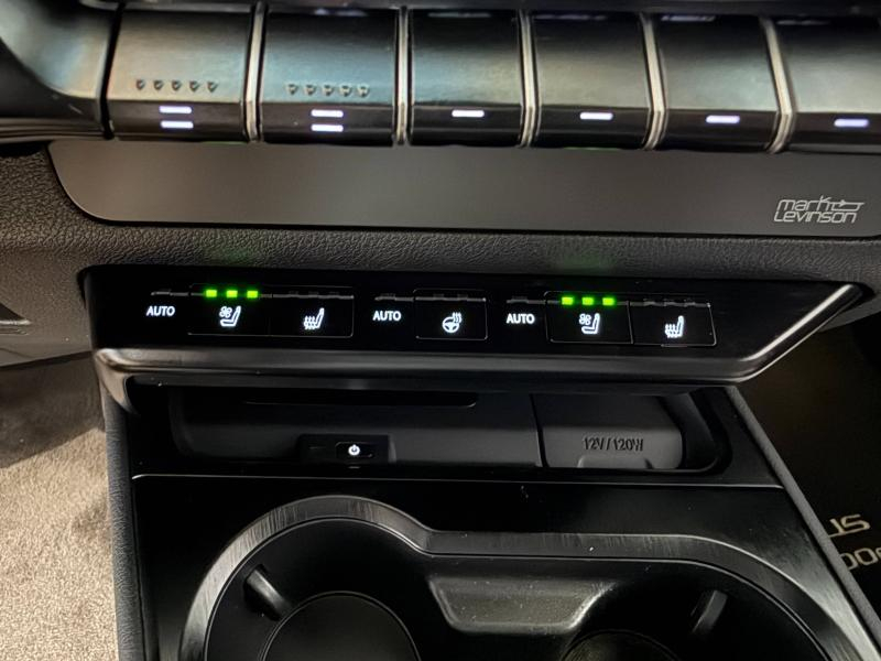 Photo 19 de l’annonce de LEXUS UX d’occasion à vendre à MONTFAVET