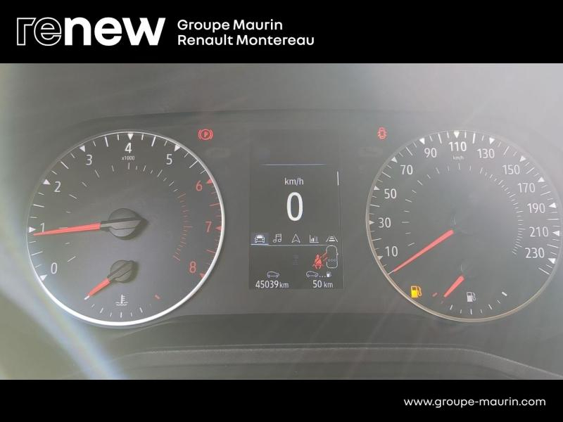 Photo 9 de l’annonce de RENAULT Clio d’occasion à vendre à VARENNES SUR SEINE