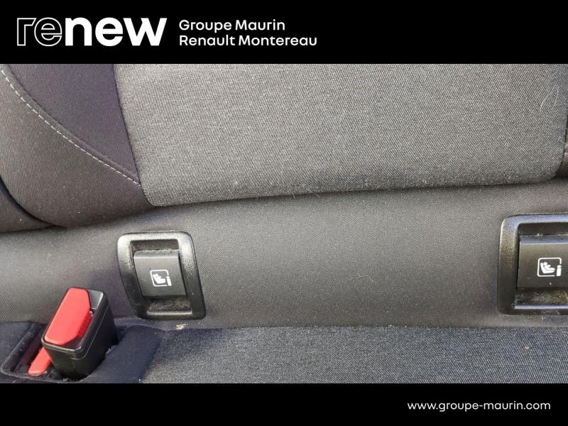 Photo 19 de l’annonce de RENAULT Clio d’occasion à vendre à VARENNES SUR SEINE