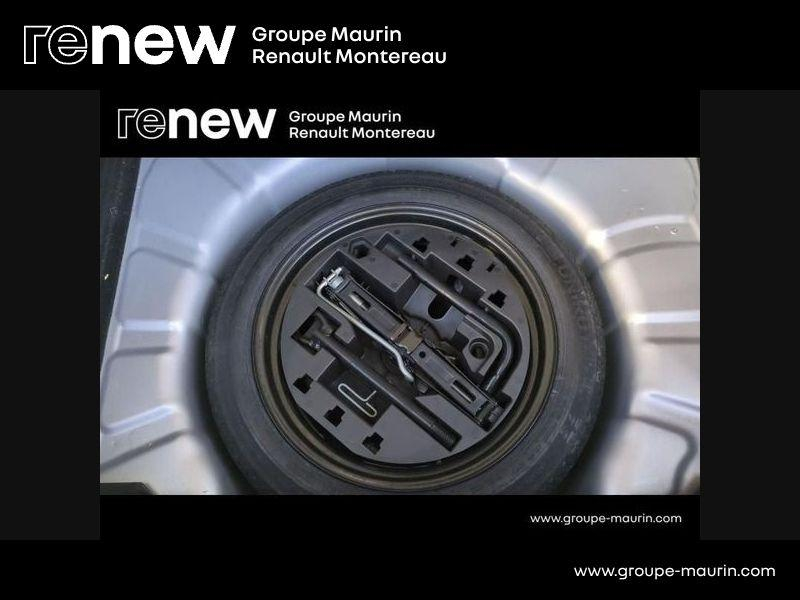 Photo 15 de l’annonce de RENAULT Clio d’occasion à vendre à VARENNES SUR SEINE