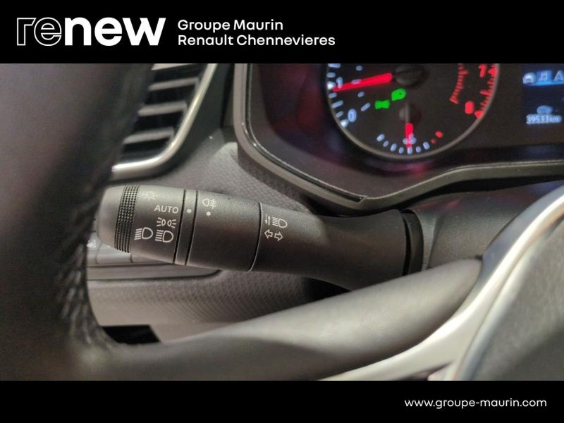 Photo 19 de l’annonce de RENAULT Clio d’occasion à vendre à CHENNEVIÈRES-SUR-MARNE