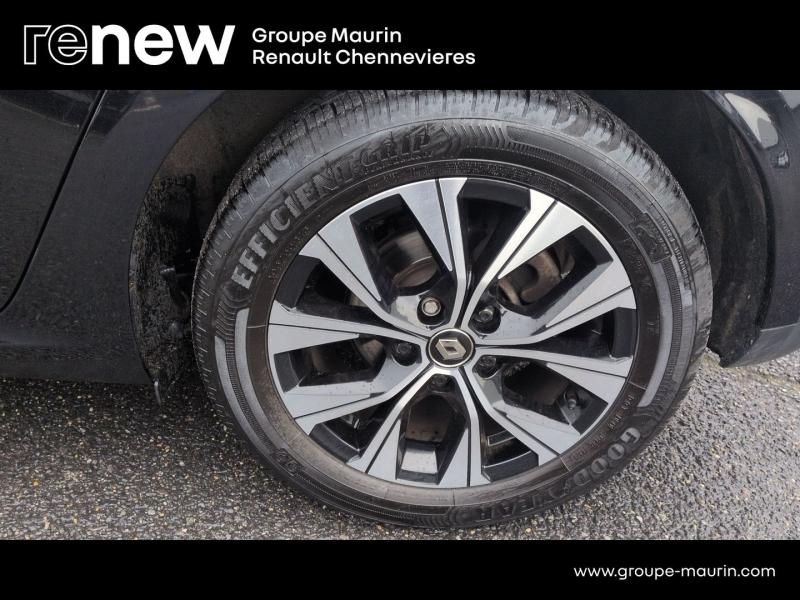 Photo 9 de l’annonce de RENAULT Megane d’occasion à vendre à CHENNEVIÈRES-SUR-MARNE