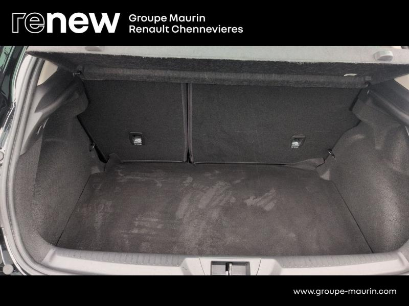 Photo 13 de l’annonce de RENAULT Megane d’occasion à vendre à CHENNEVIÈRES-SUR-MARNE