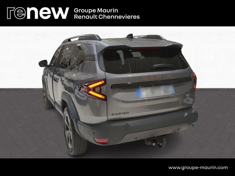 Photo 7 de l’annonce de DACIA  d’occasion à vendre à CHENNEVIÈRES-SUR-MARNE