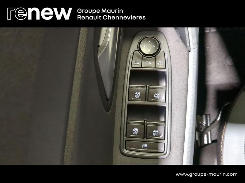 Photo 13 de l’annonce de DACIA  d’occasion à vendre à CHENNEVIÈRES-SUR-MARNE