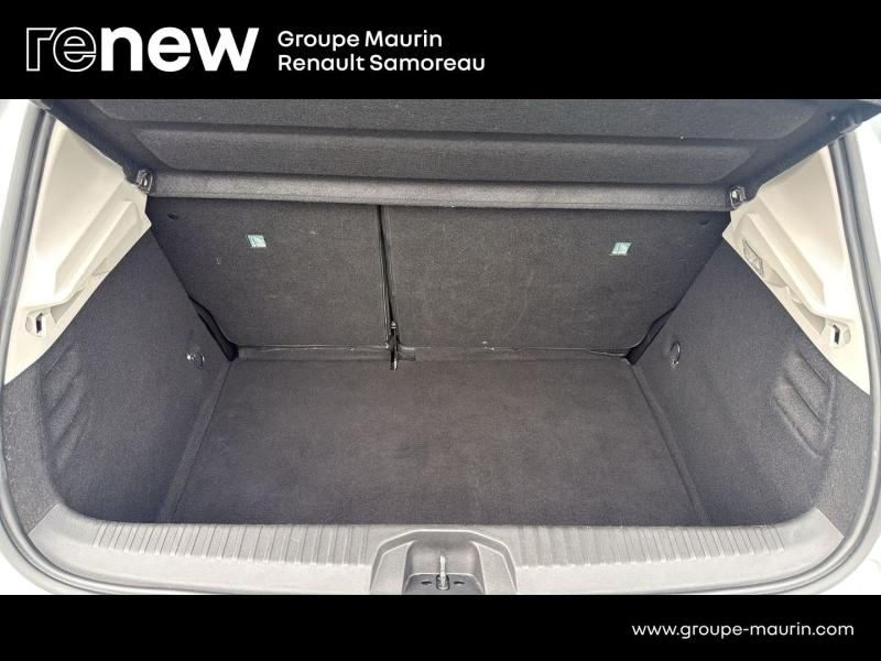 Photo 9 de l’annonce de RENAULT Clio d’occasion à vendre à SAMOREAU