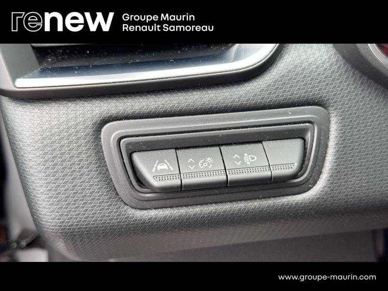 Photo 19 de l’annonce de RENAULT Clio d’occasion à vendre à SAMOREAU