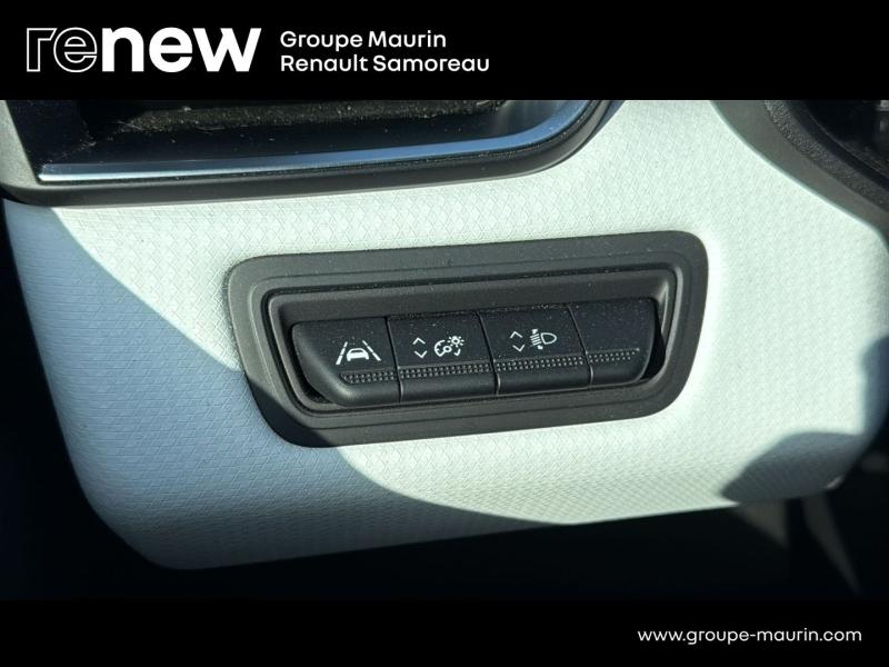 Photo 16 de l’annonce de RENAULT Clio d’occasion à vendre à SAMOREAU