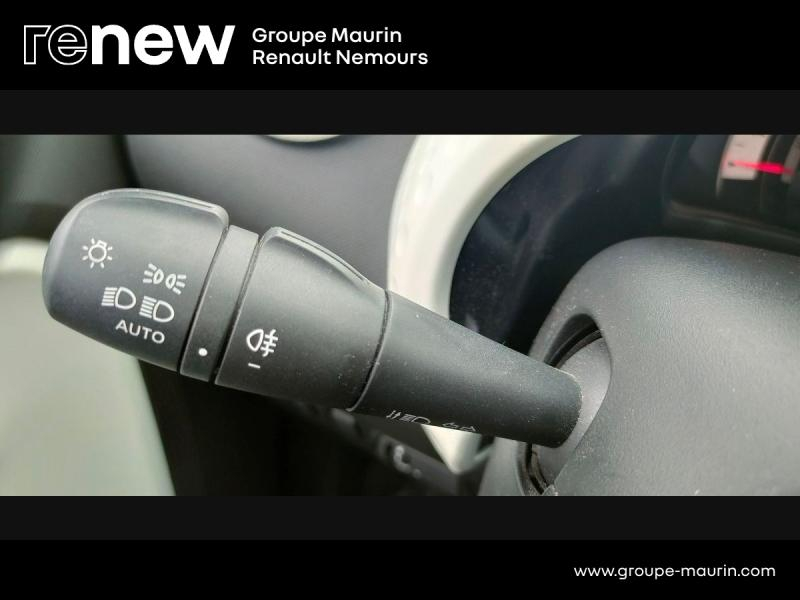 Photo 20 de l’annonce de RENAULT Twingo d’occasion à vendre à SAINT PIERRE LES NEMOURS