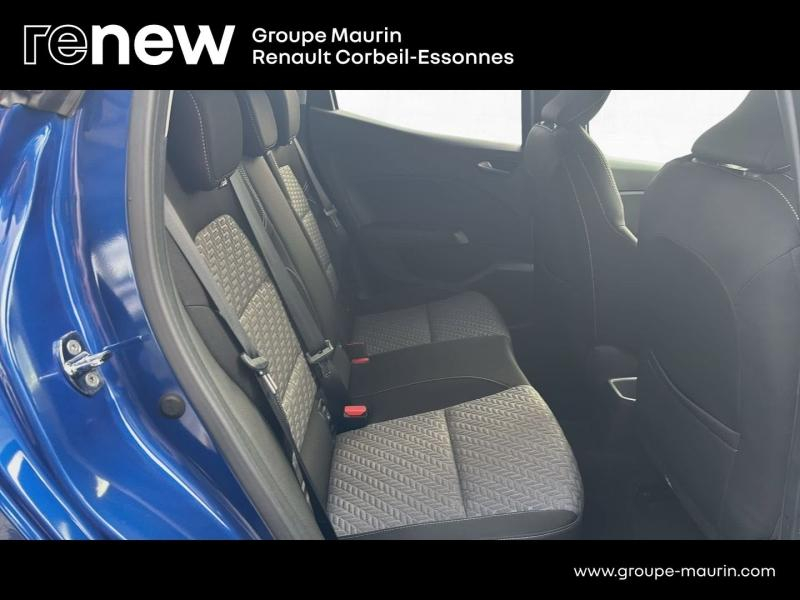 Photo 16 de l’annonce de RENAULT Clio d’occasion à vendre à CORBEIL-ESSONNES