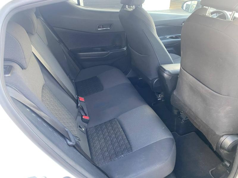 Photo 20 de l’annonce de TOYOTA C-HR d’occasion à vendre à AUBIÈRE