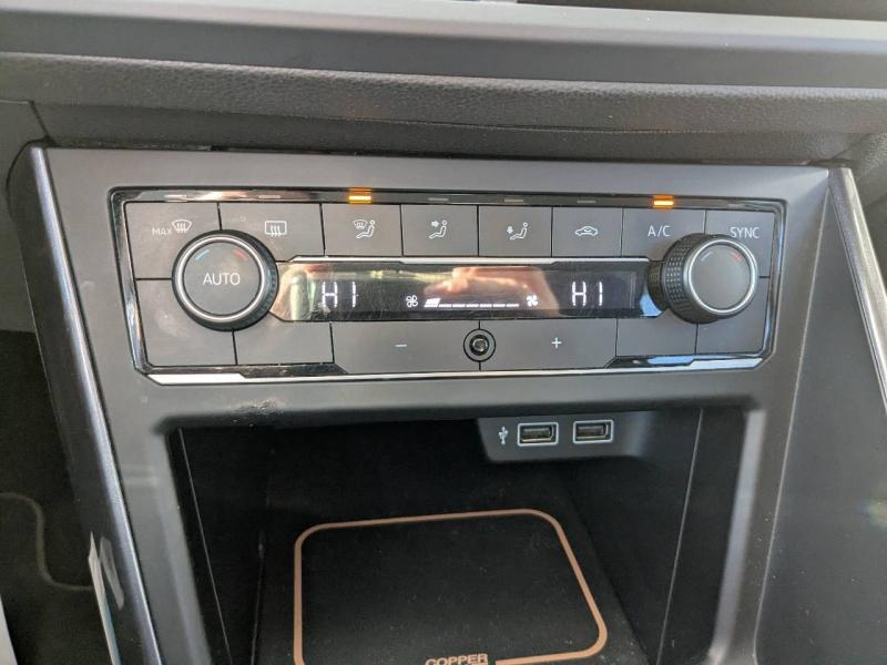 Photo 19 de l’annonce de VOLKSWAGEN Polo d’occasion à vendre à PAYS DE GEX