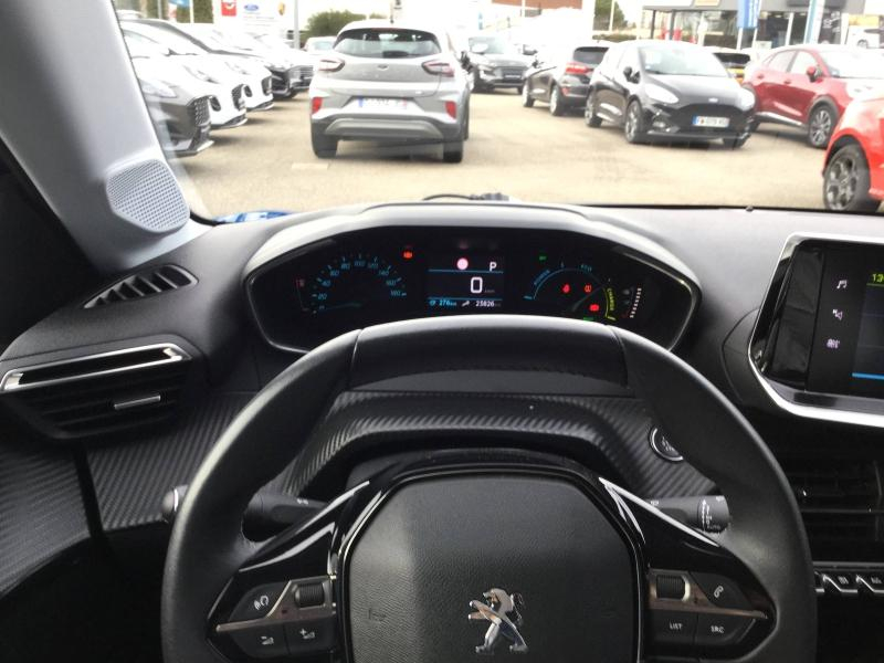 Photo 8 de l’annonce de PEUGEOT 208 d’occasion à vendre à AVIGNON