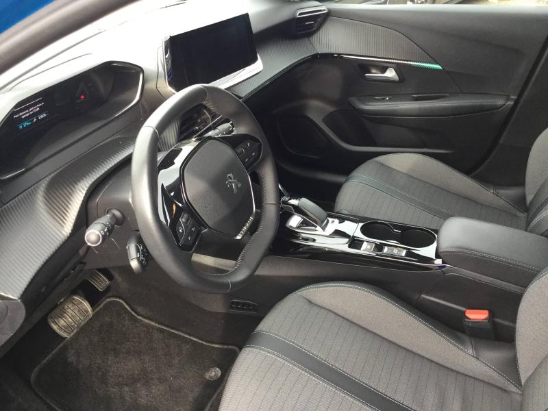 Photo 13 de l’annonce de PEUGEOT 208 d’occasion à vendre à AVIGNON