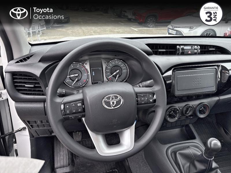 Photo 9 de l’annonce de TOYOTA Hilux VUL d’occasion à vendre à MONTFAVET
