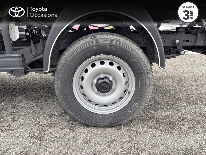 Photo 16 de l’annonce de TOYOTA Hilux VUL d’occasion à vendre à MONTFAVET