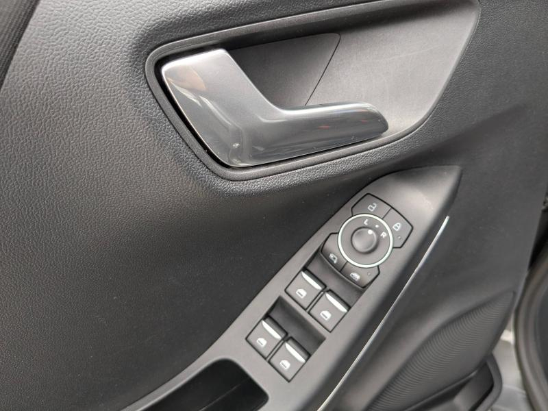 Photo 8 de l’annonce de FORD Puma d’occasion à vendre à LA VALETTE