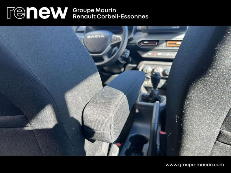 Photo 18 de l’annonce de DACIA Sandero d’occasion à vendre à CORBEIL-ESSONNES