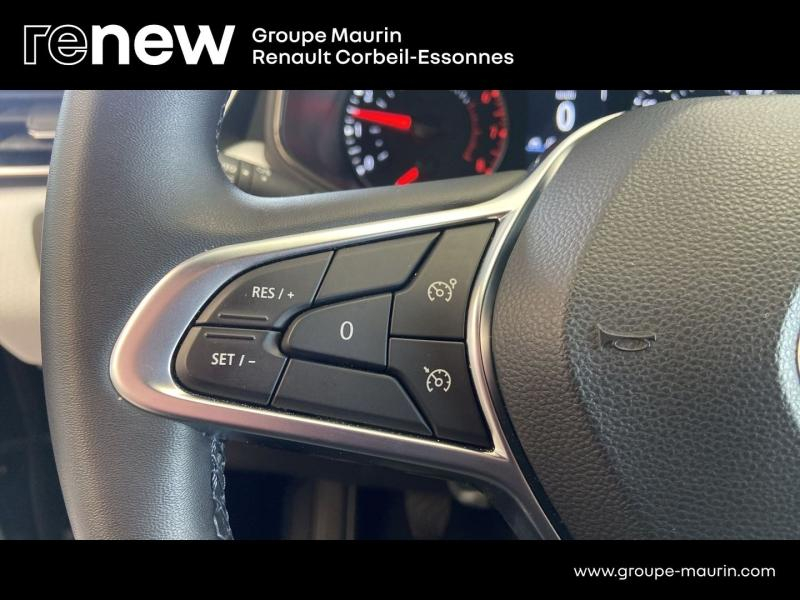 Photo 11 de l’annonce de RENAULT Clio d’occasion à vendre à CORBEIL-ESSONNES