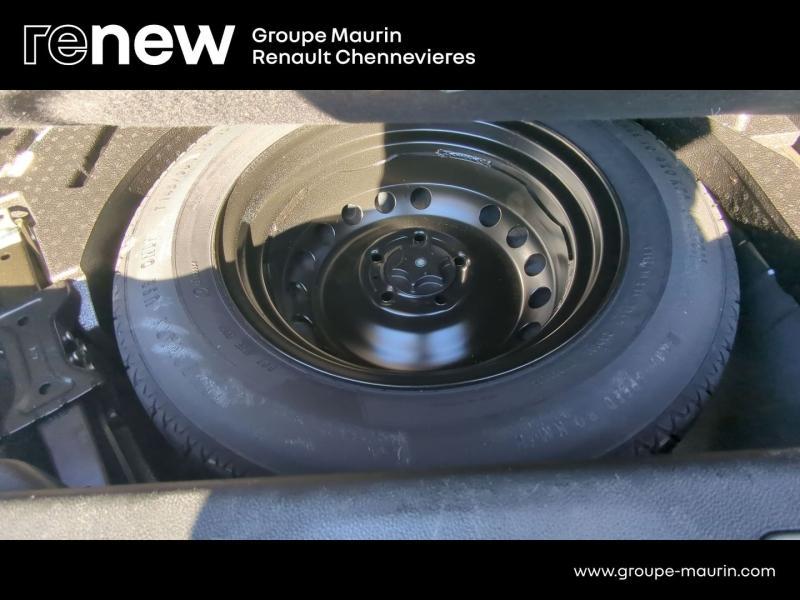 Photo 13 de l’annonce de RENAULT Kadjar d’occasion à vendre à CHENNEVIÈRES-SUR-MARNE