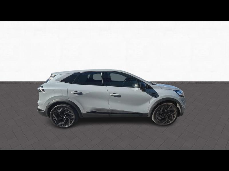 Photo 4 de l’annonce de RENAULT  d’occasion à vendre à CHENNEVIÈRES-SUR-MARNE