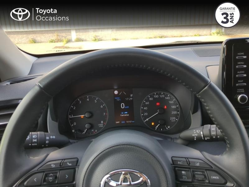 Photo 13 de l’annonce de TOYOTA Yaris d’occasion à vendre à NÎMES