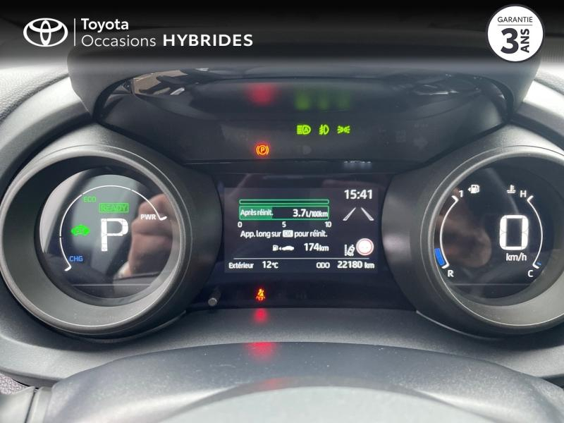 Photo 14 de l’annonce de TOYOTA Yaris d’occasion à vendre à MONTFAVET