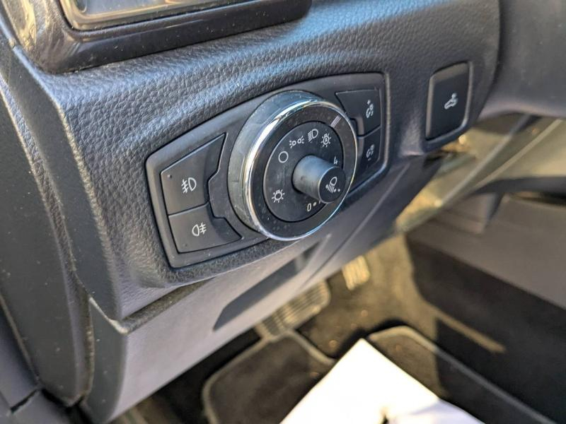 Photo 14 de l’annonce de FORD Ranger VUL d’occasion à vendre à AIX-EN-PROVENCE