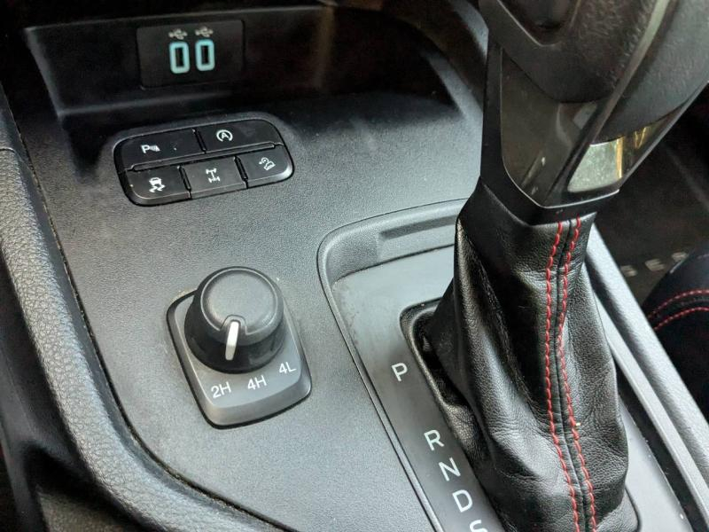 Photo 20 de l’annonce de FORD Ranger VUL d’occasion à vendre à AIX-EN-PROVENCE