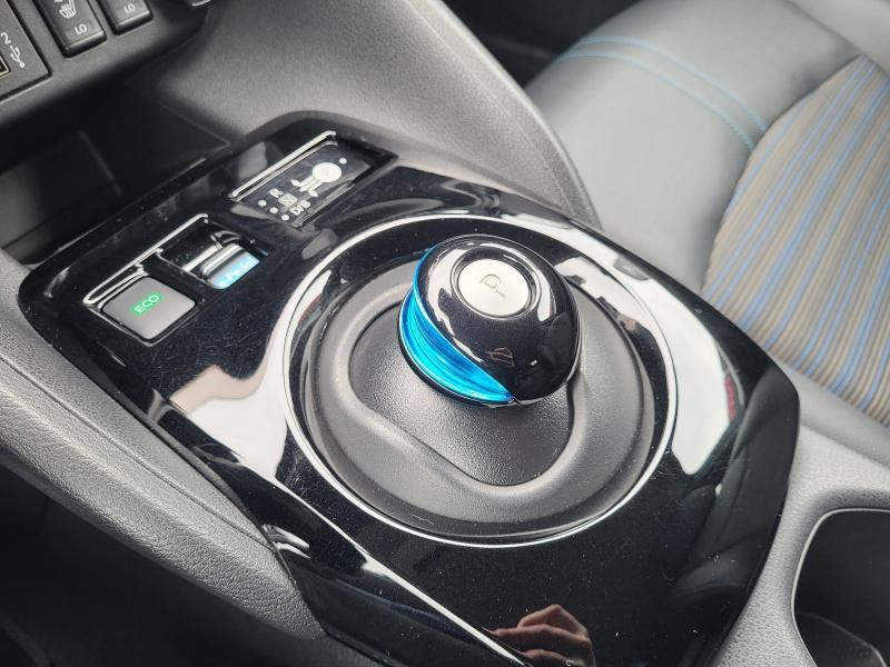 Photo 4 de l’annonce de NISSAN Leaf d’occasion à vendre à ANNECY